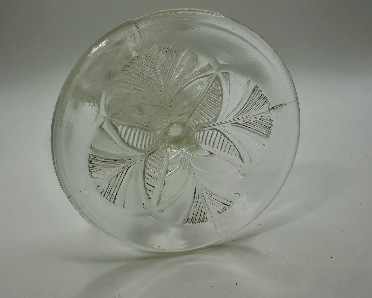 FAPG Bryce Higbee Bonaire Palm Leaf Fan Vase Glass 6 Inch EAPG Antique