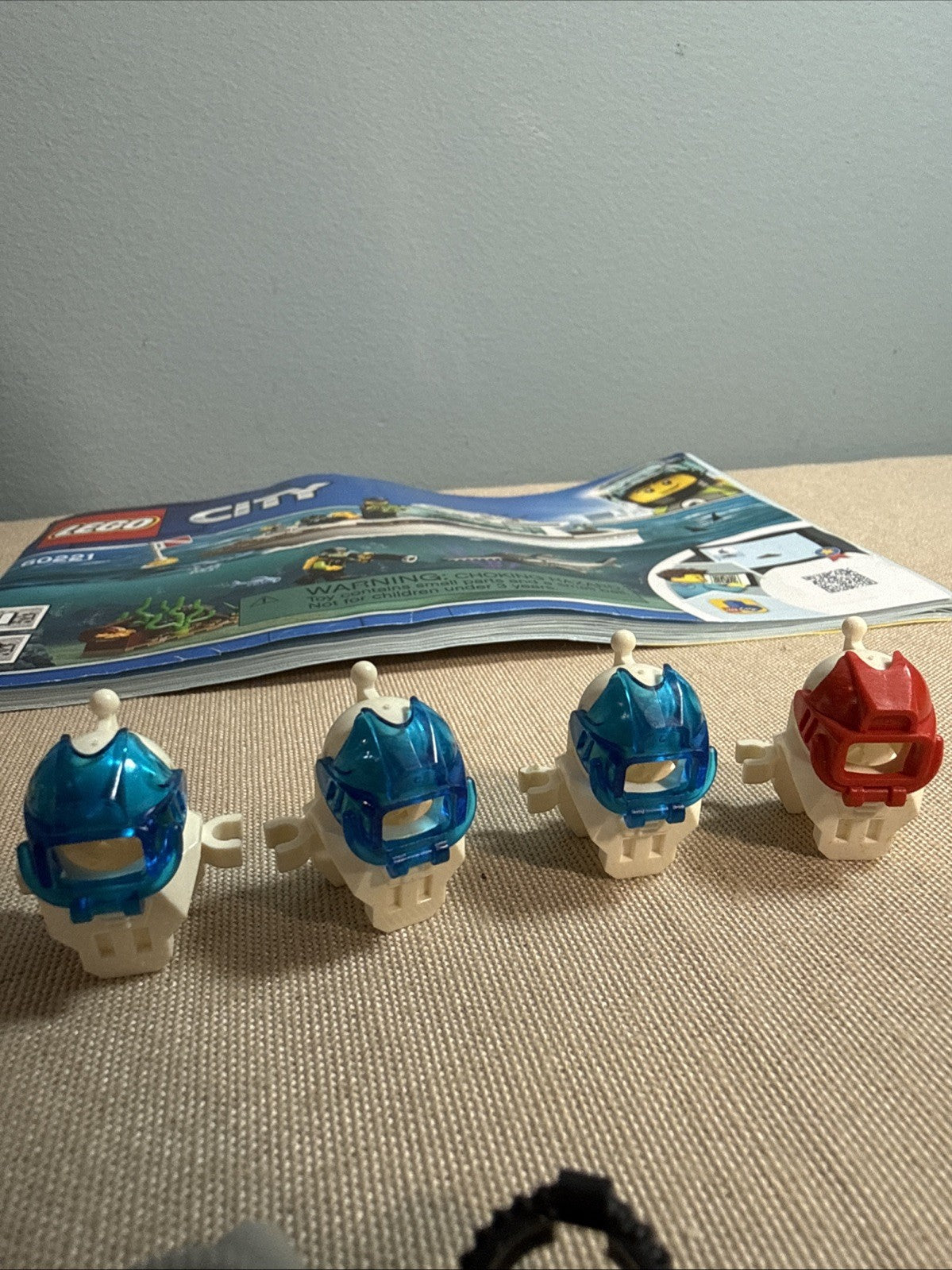 LEGO Deep Sea Lot: 60221 Diving Yacht, 1806, Manuals, 3 Minifigs, 4 Animals
