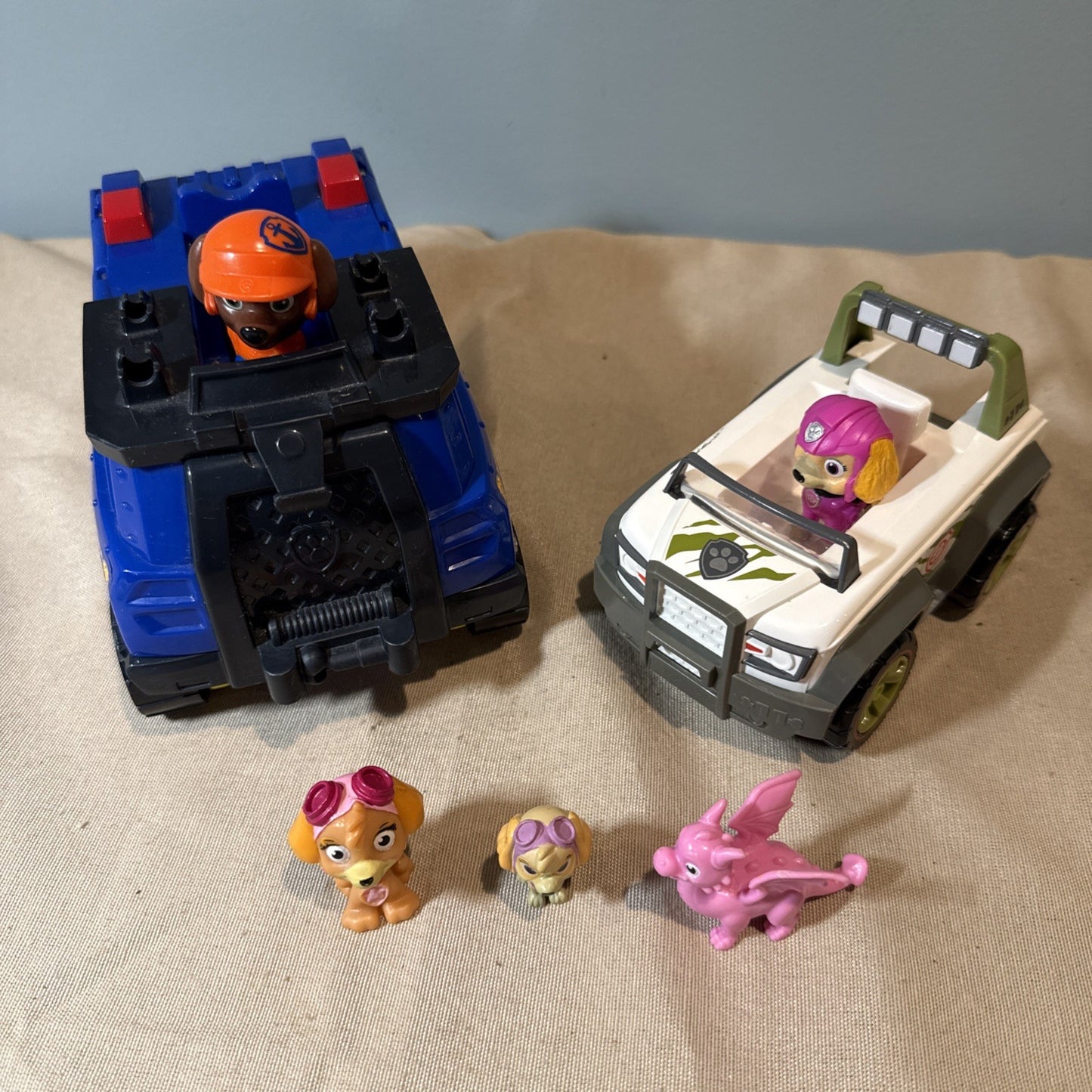 Lot Of Paw Patrol Vehicles Figures Mixed Characters Toy Bundle Pink Dragon