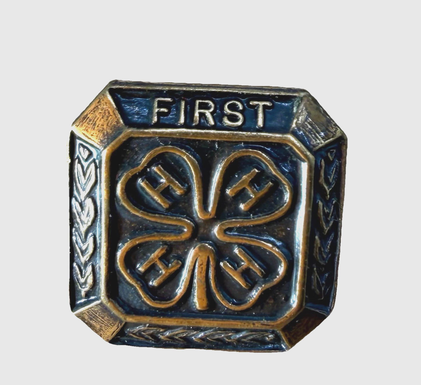 Vintage 4H Four Leaf Clover Club Logo First Year  Lapel Pin Brooch
