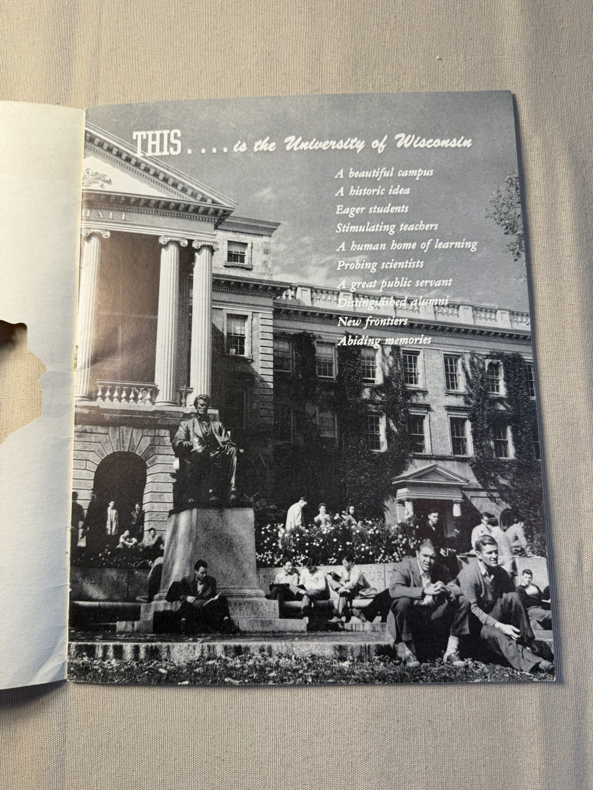 Vintage University Wisconsin Bulletin September 1950 College Campus Booklet