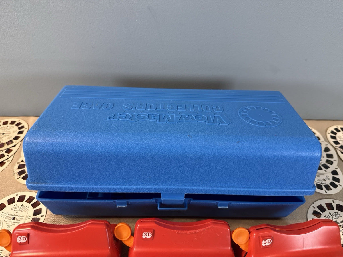 Vintage View Master Blue Collector’s Case 3 Red View Master 3D & 39 Reels