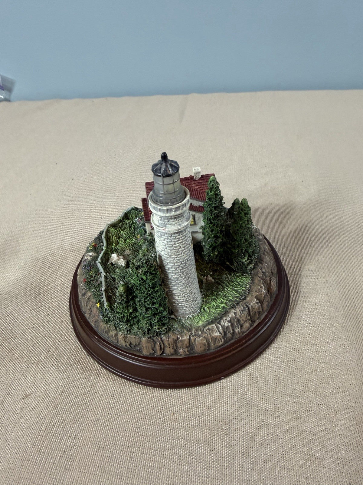 Thomas Kinkade Lighthouse Sculptures Clearing Storms Beacon of Hope Lot of 2