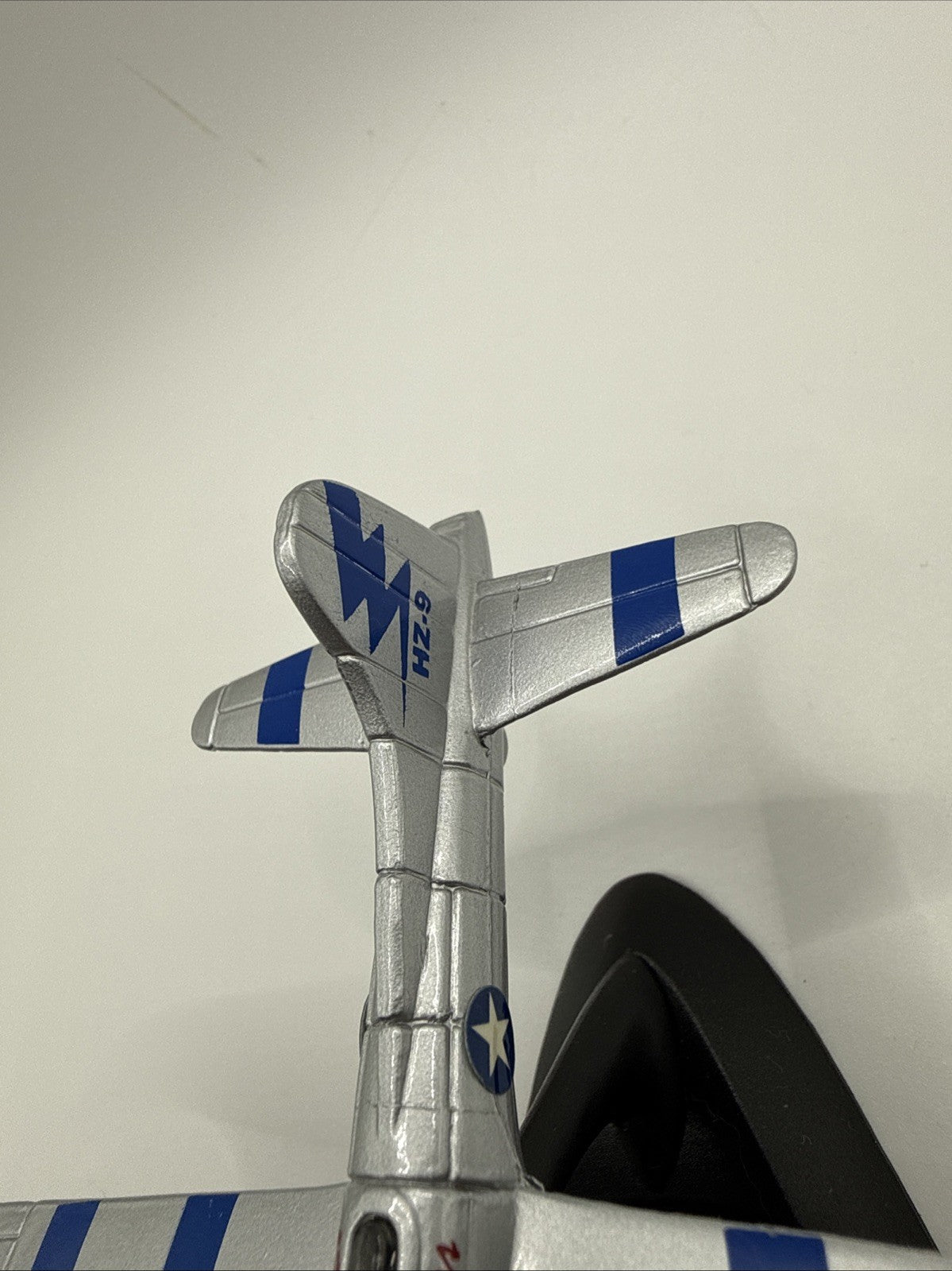 Boeing B-17 Flying Fortress Sugarland Express Diecast Replica with Stand Maisto