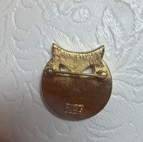 Trifari Owl Brooch Crown Trifari Signed Tiger Eye Lucite Vintage Pin 1"