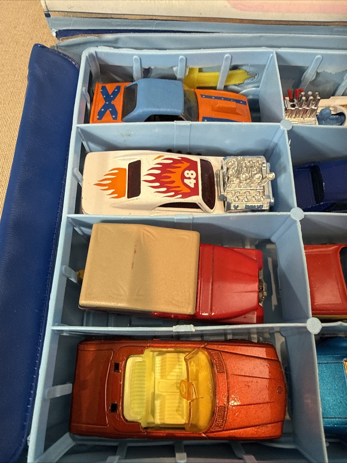 Vintage Matchbox Superfast Off The Road Carry Case Gift Set w/12 Cars 1970s