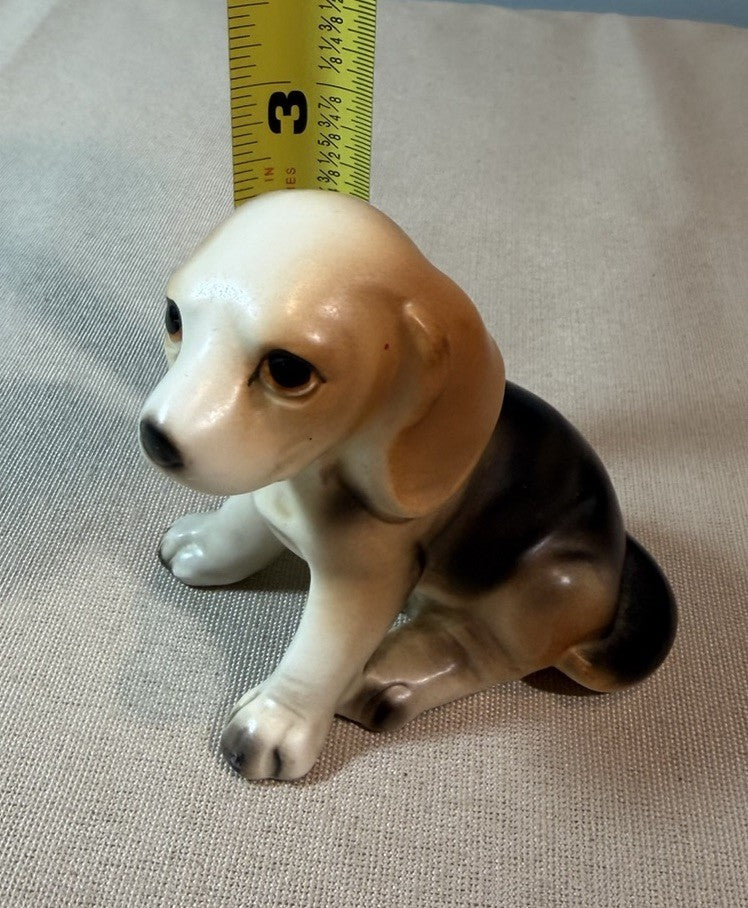 Vintage Inarco Porcelain Beagle Puppy Figurine E2074 Dog Statue 2.5”
