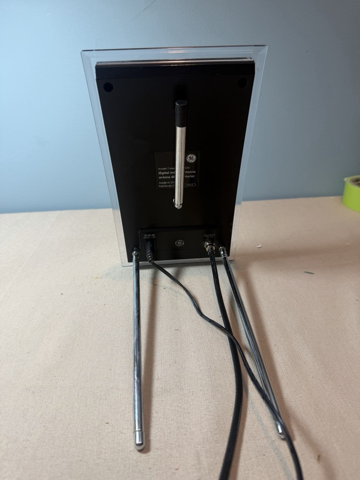 GE Amplified Indoor HD TV Antenna Model 12534 40 Mile Range Black