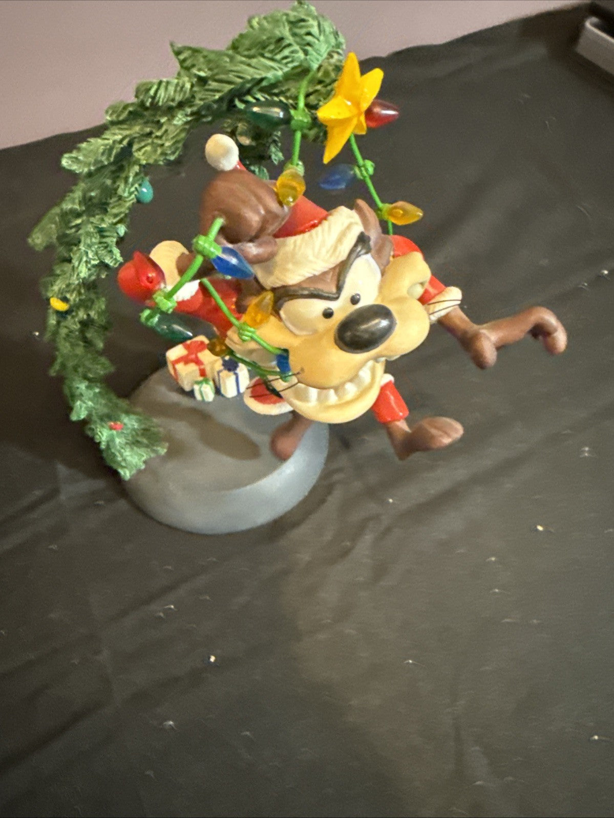Goebel TAZ Figurine Fright Before Christmas WB Looney Tunes With Stand
