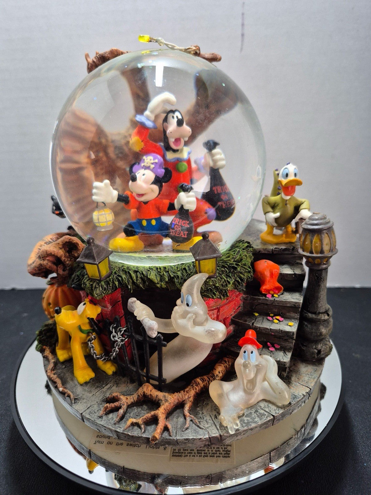 Disney Halloween Snow Globe Mickey Minnie Goofy Musical Lighted Ornament Spooky