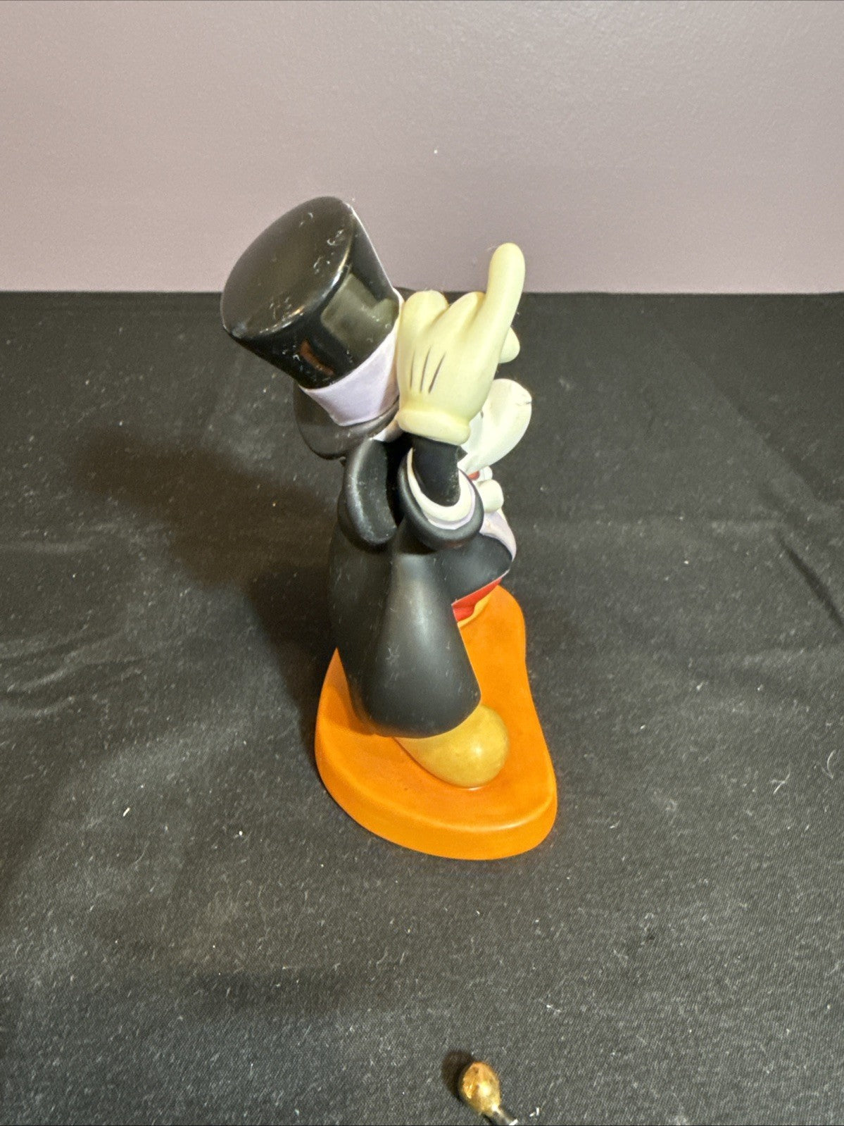 WDCC Mickey Mouse Magician On With the Show Figurine 1997 Damaged