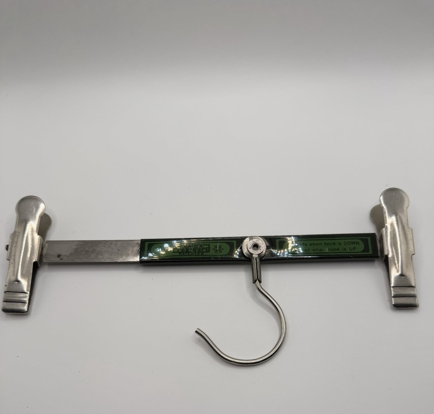 Vintage Grims Pres-Gard Adjustable Hangers Set of 2 Green Red Metal Patented