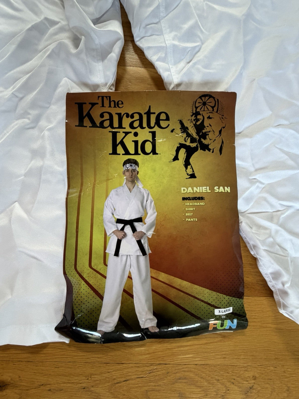 The Karate Kid Daniel San Costume White Karate Gi Black Belt Adult XL Halloween