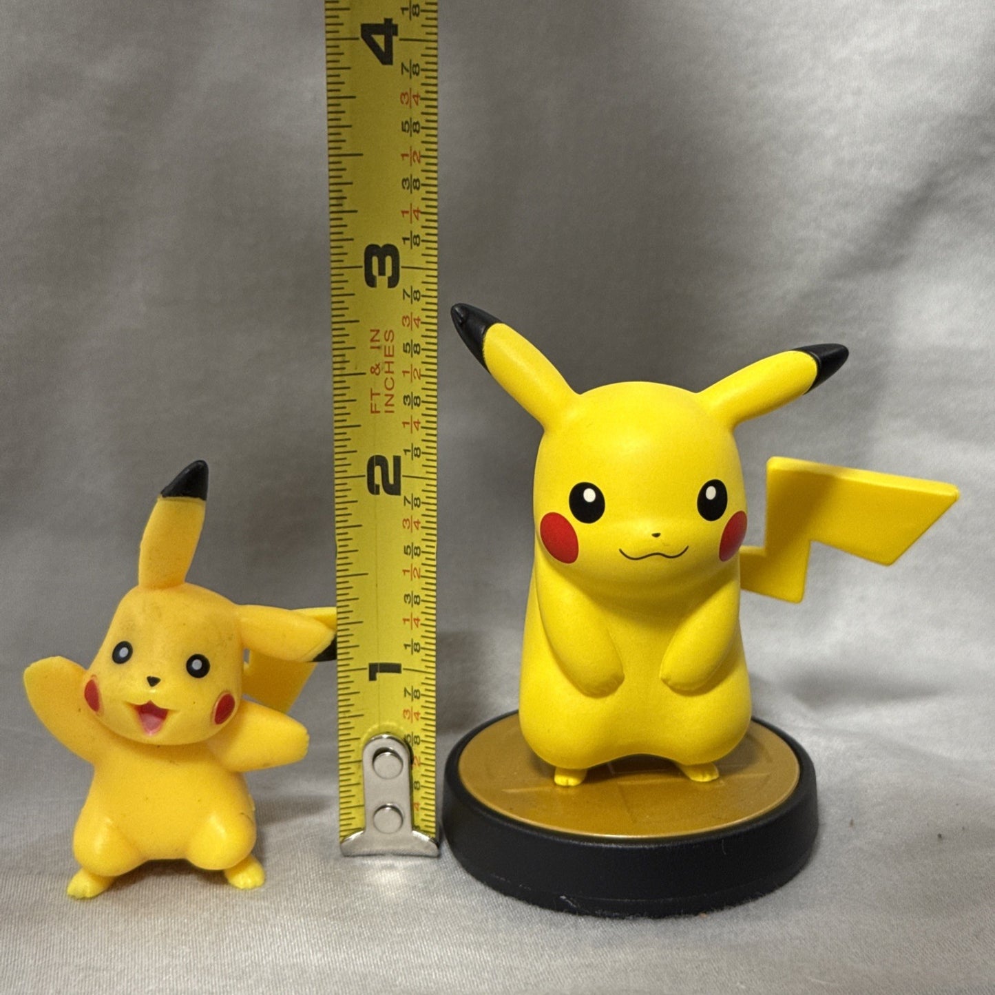 Nintendo Tomy Pokemon Pikachu Figure Lot 4 Mini Figures Collectible