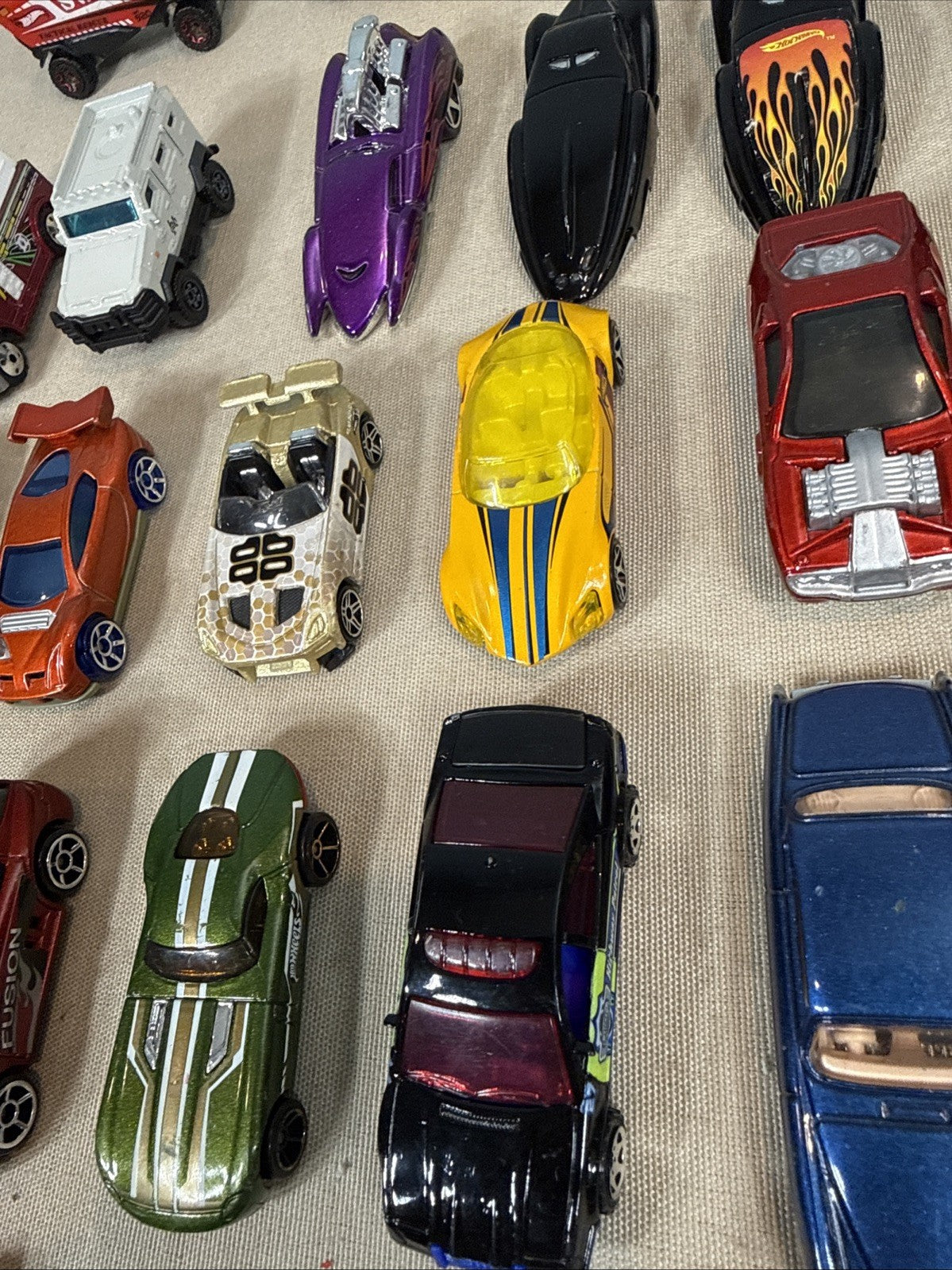 Vintage 1998 Hot Wheels 48 Car Blue Collector Case with 43 Diecast Cars 2000s