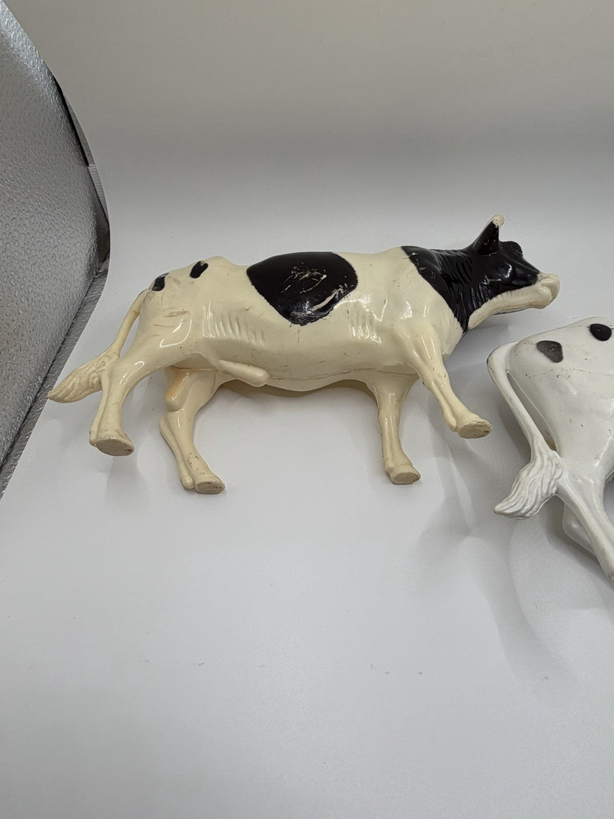 Vintage Plastic Farm Animals Black White Dairy Cow Family Figures Lot of 4 Toys