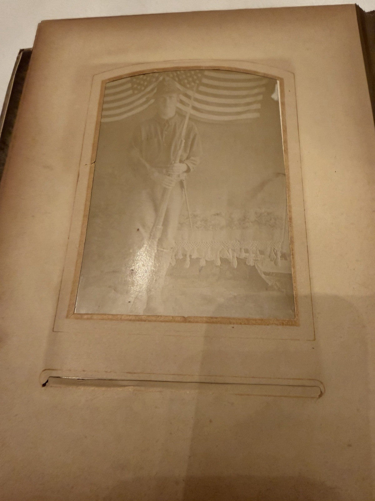 Antique Victorian Green Velvet Photo Album Cabinet Cards Tintypes Photos Ohio