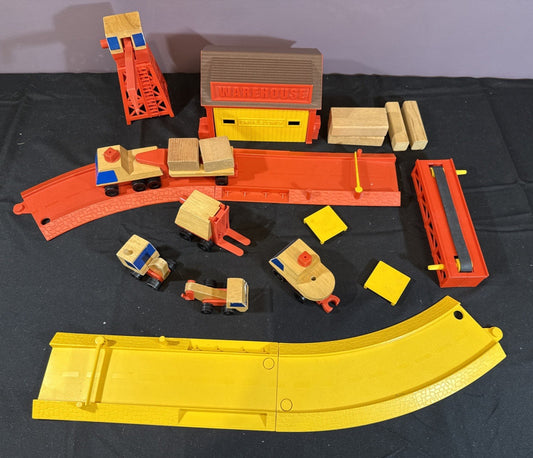 1973 Mattel Preschool Construction Yard Playset Warehouse Track Cars