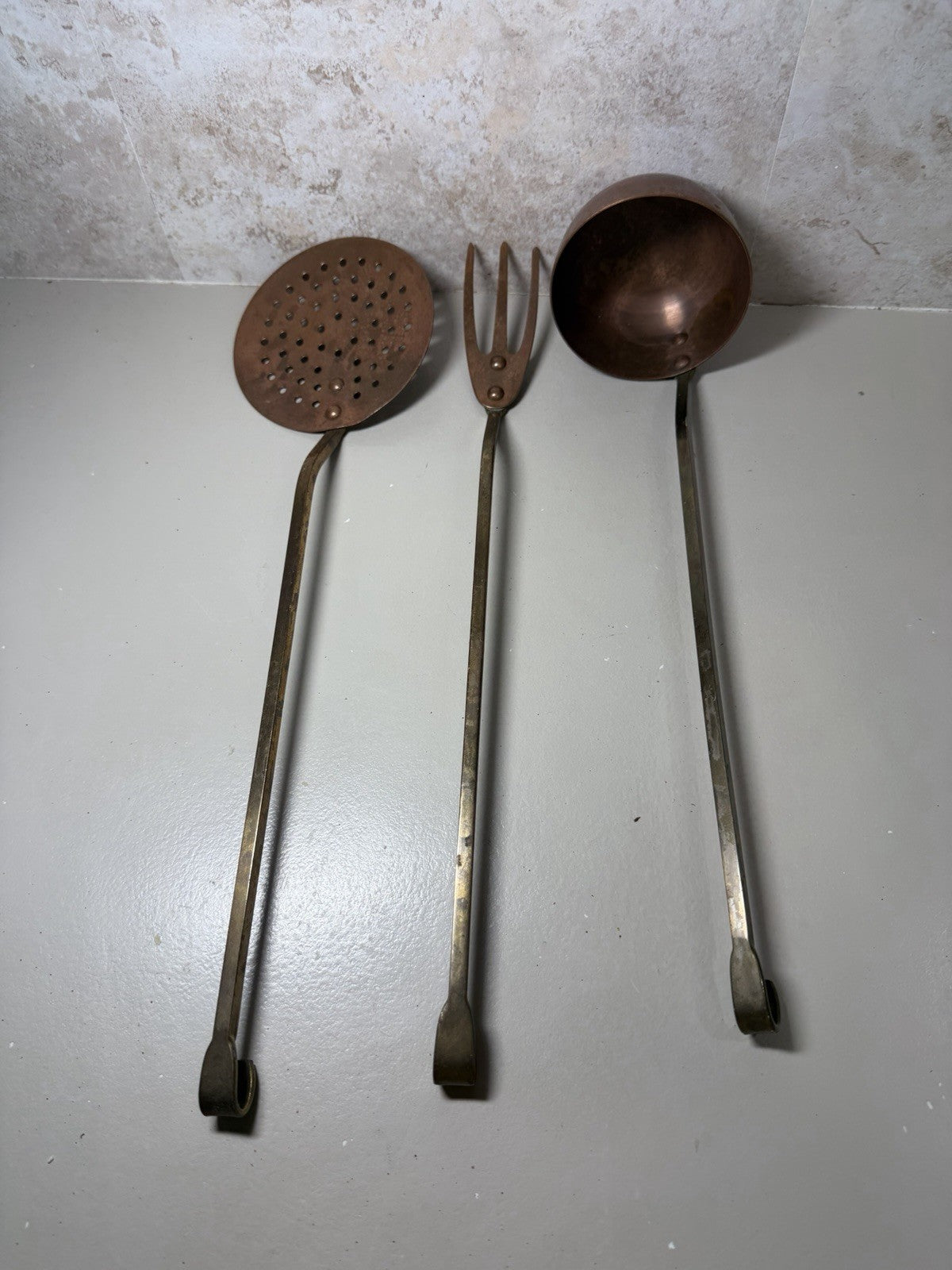 Vintage Copper Cookware Pot Pan Mixing Bowl Measuring Cup Ladle Skimmer Kitchen