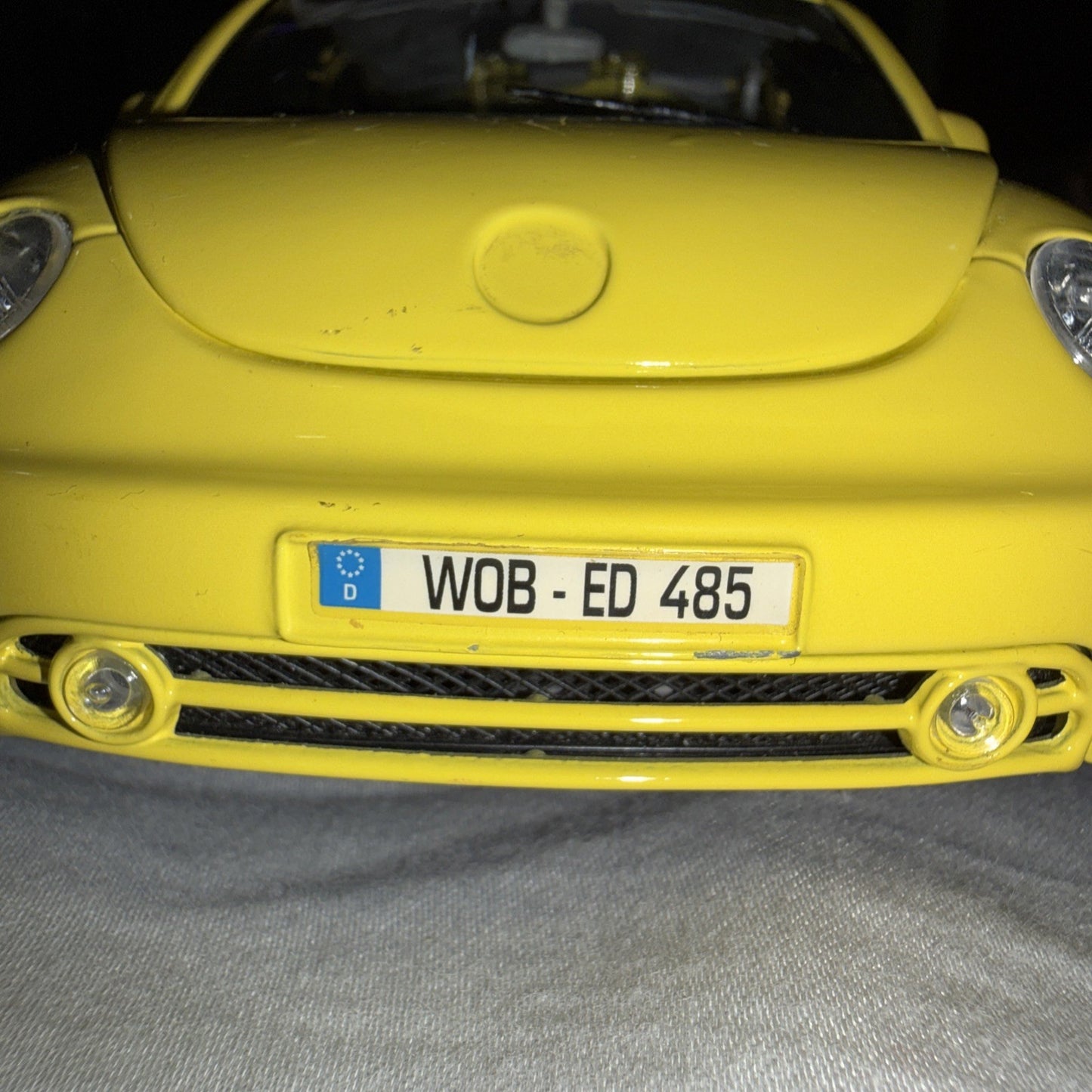 1998 Volkswagen Beetle Yellow 1 18 Diecast Bburago Gold Collection Italy
