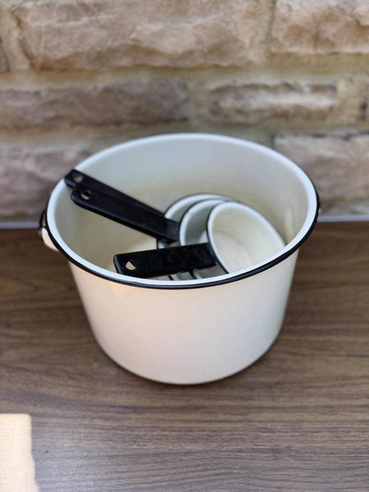 Vintage White Enamelware Nesting Saucepan Pot Cookware Farmhouse Kitchen Lot