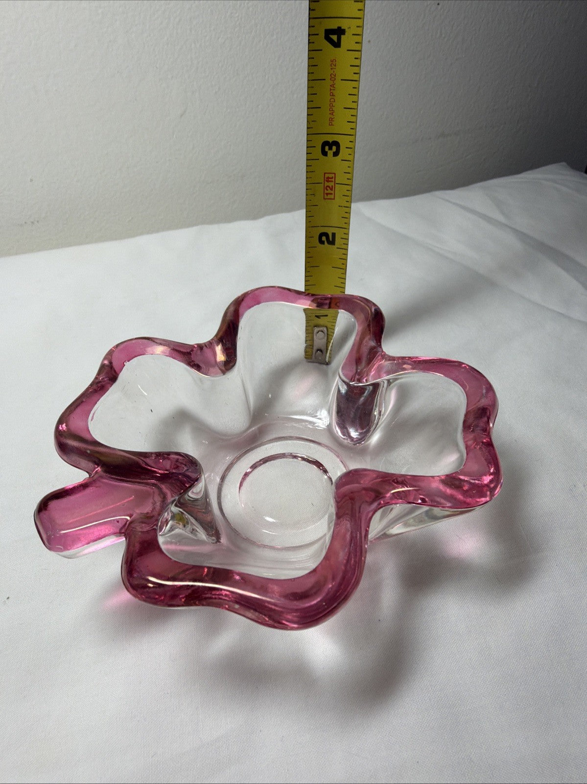 Vintage Pink Glass Four Leaf Clover Candy Dish Trinket Bowl 4”