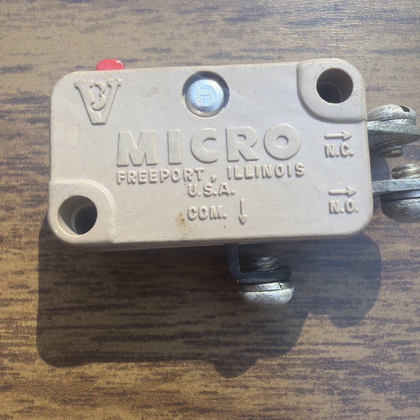 Lot Of 4 Micro Switches V3 444 V3 1 Industrial Electrical Parts