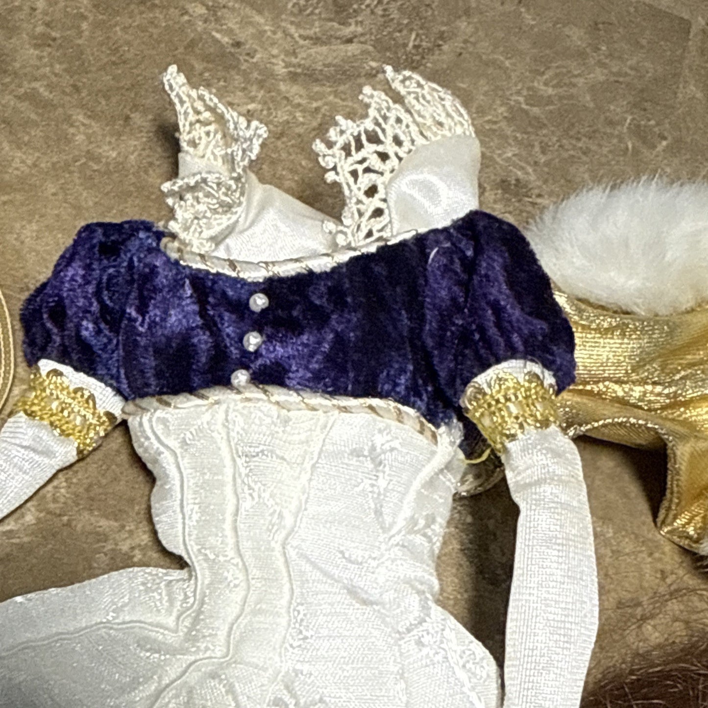 TLC 2001 Princess of the Renaissance Barbie - Damaged Neck - Includes Full Gown