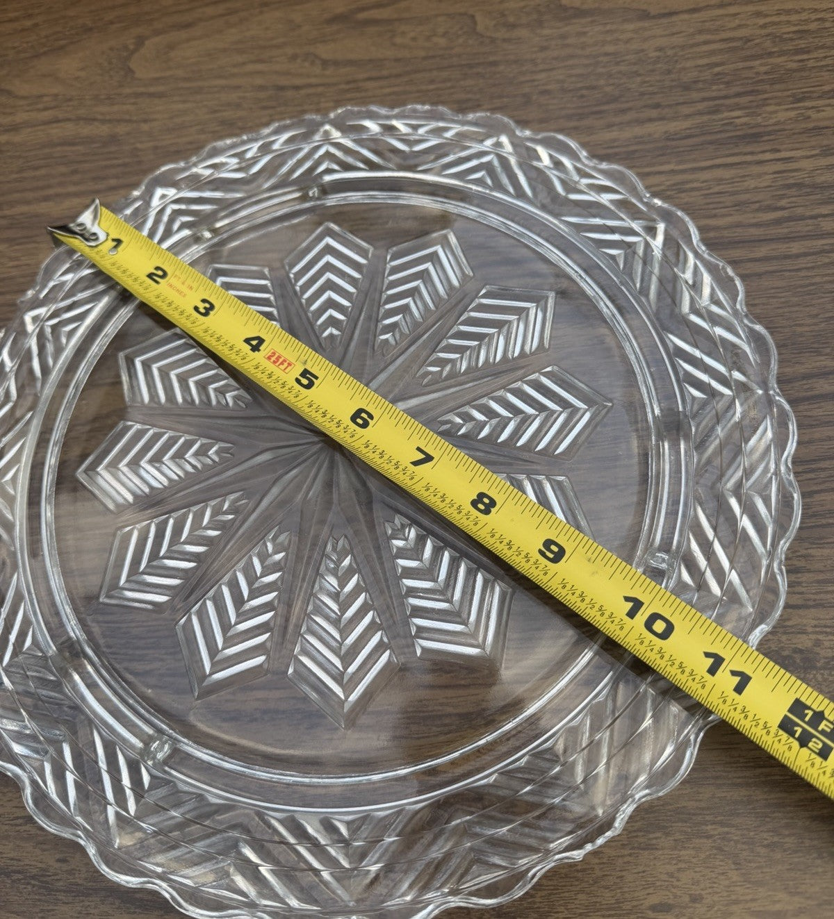 Vintage Federal Glass Cake Plate Snowflake Starburst Scallop Edge 11"