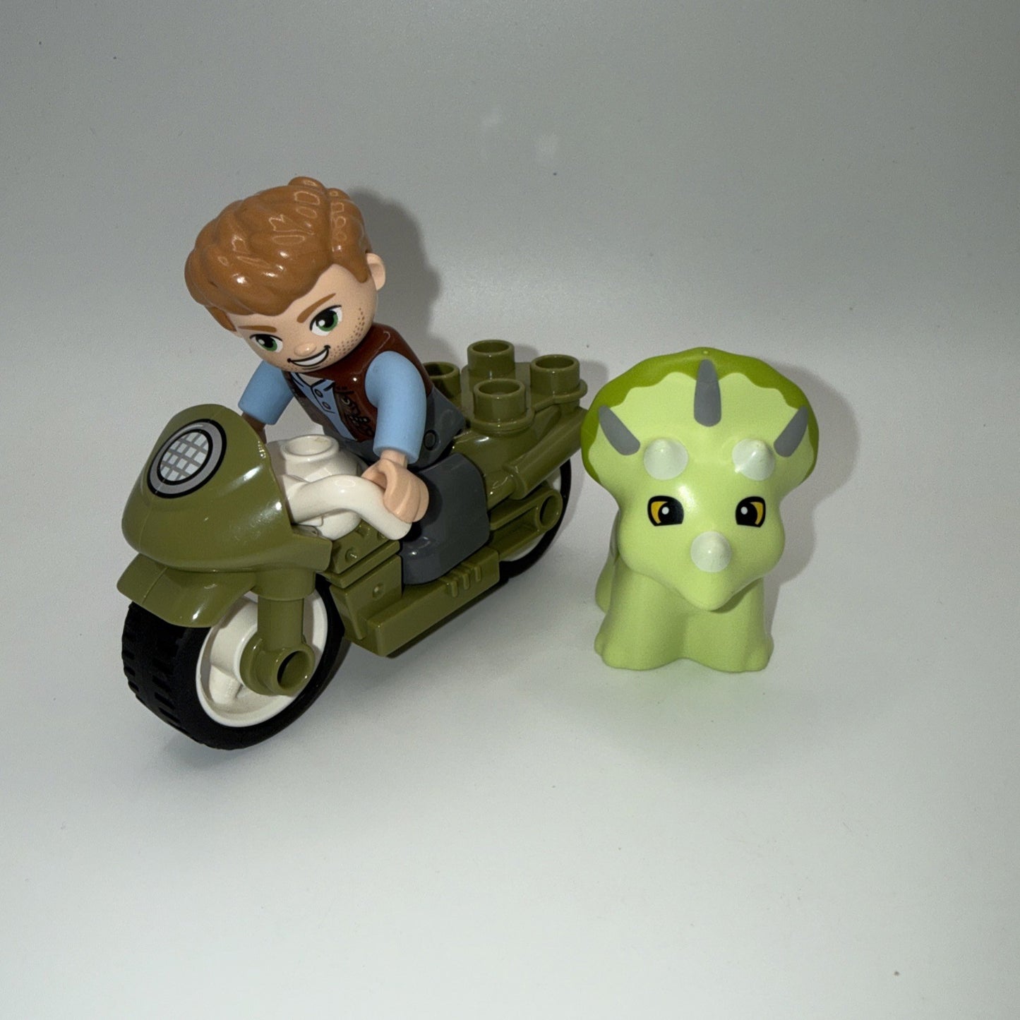 LEGO DUPLO Jurassic World Owen Motorcycle Dino Figure Lot