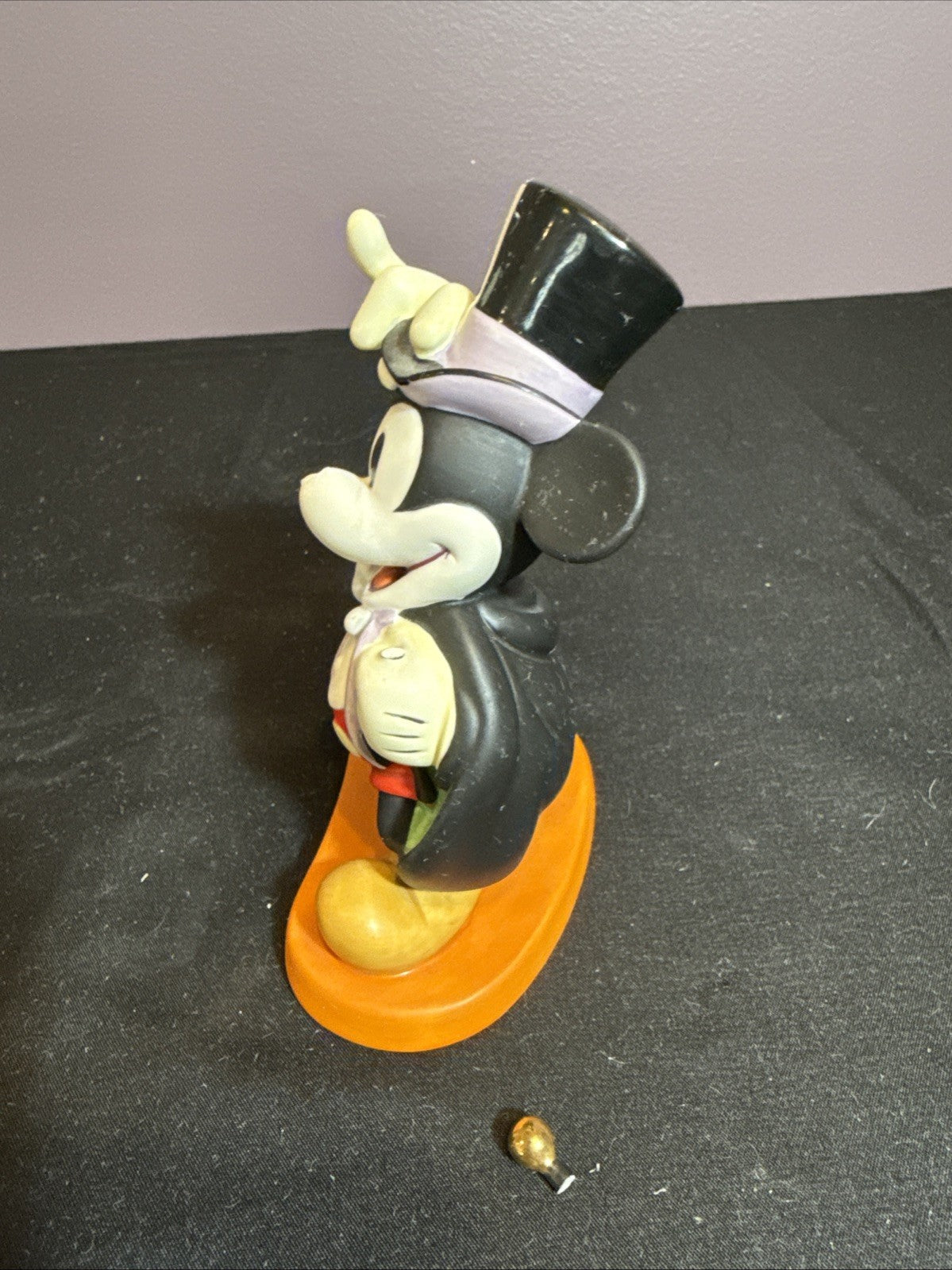 WDCC Mickey Mouse Magician On With the Show Figurine 1997 Damaged