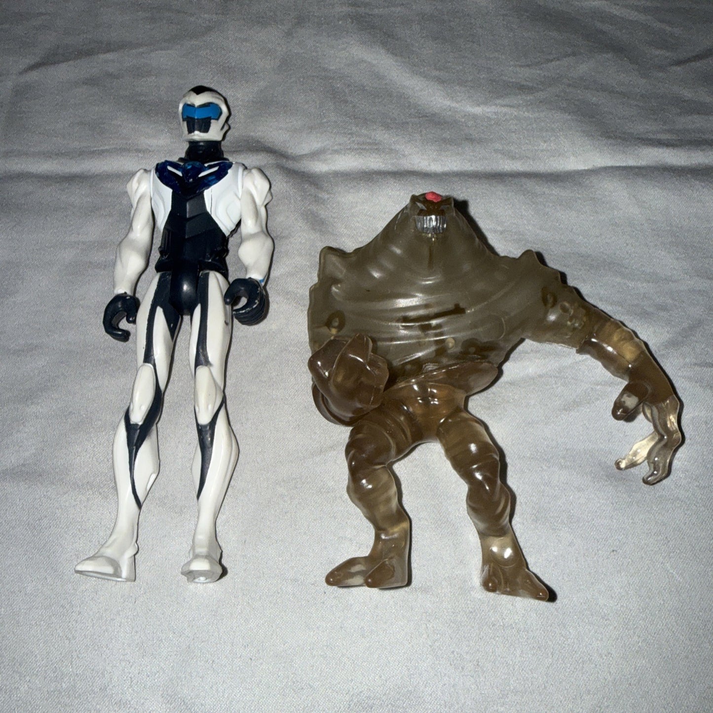 2014 Max Steel Figures Max Steel Light up Turbo Charged + Elementor Lot Of 2