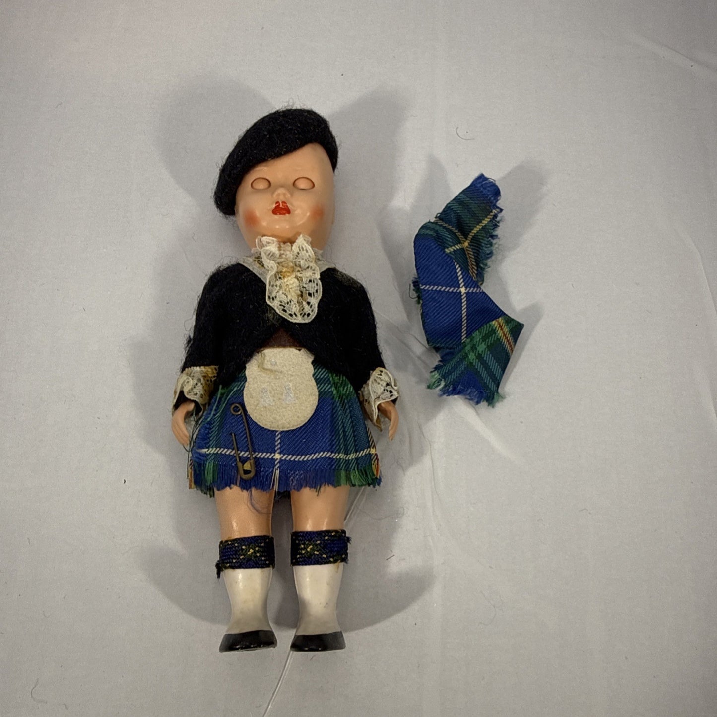 Vintage Scottish Boy Doll Sleep Eyes Kilt Movable Arms Souvenir Doll