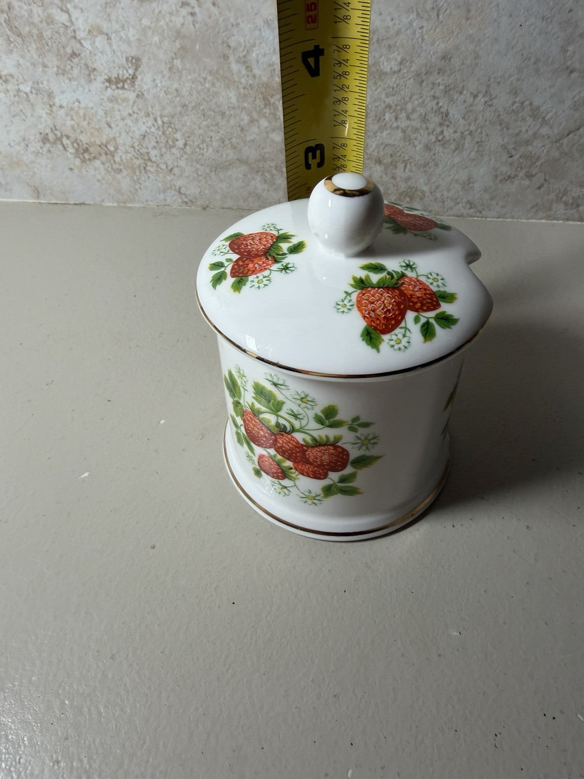 Fortnum Mason Strawberry Jam Jelly Jar Piccadilly London Porcelain England 3"