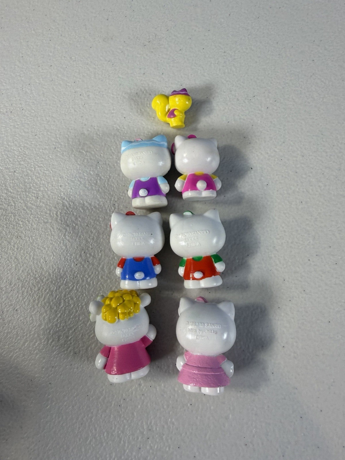 Sanrio Hello Kitty Mini Building Playset Lot 6 Figures Accessories Toy Houses